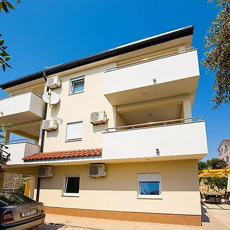 Cikac Ii - Modern By The *