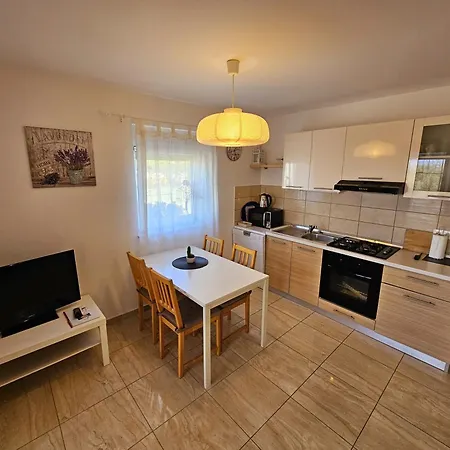 Apartman Cikac Ii - Modern By The Mandre