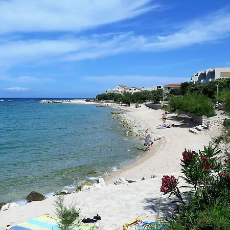 Cikac Ii - Modern By The